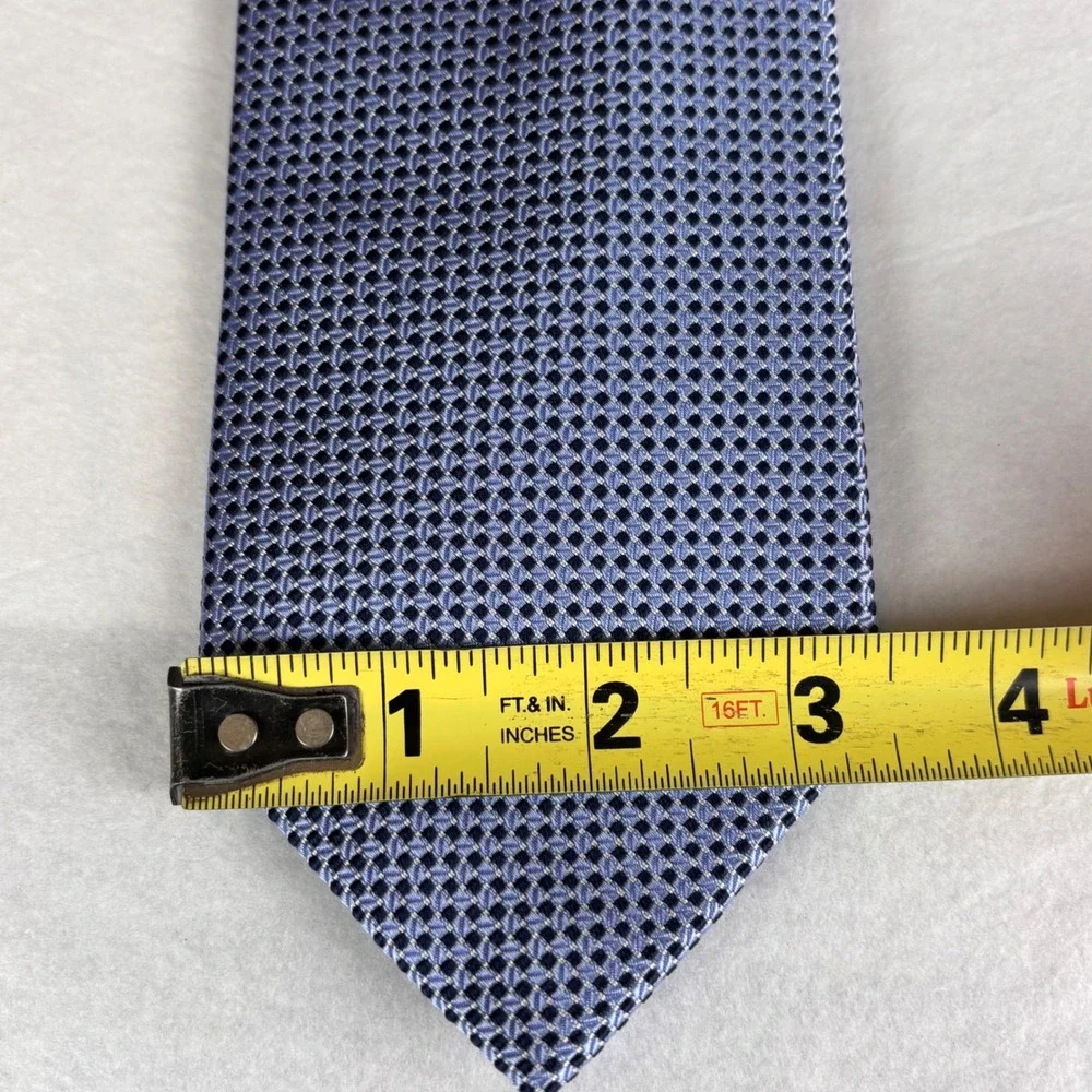 Jos A. Bank Mens Neck Tie Signature Collection Blue‎ Textured Professional